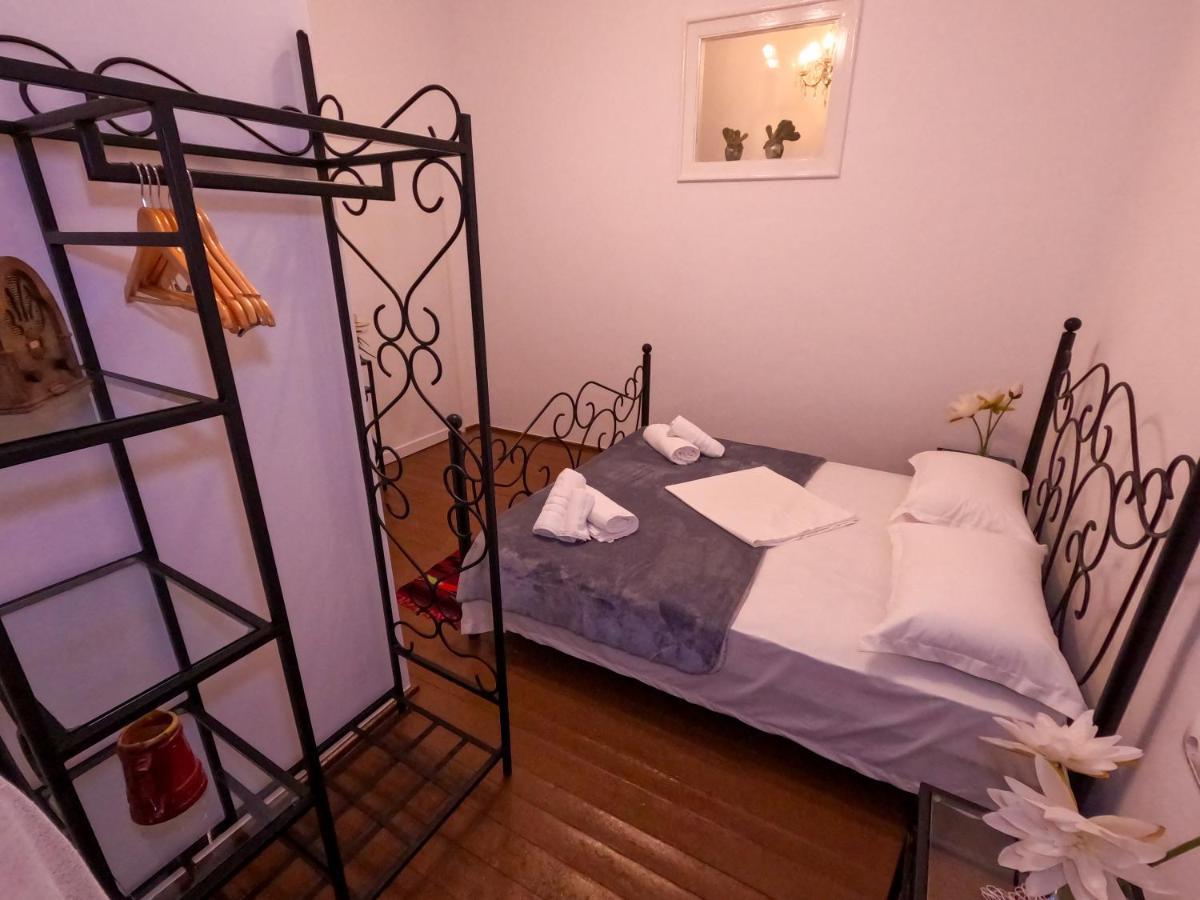 Intown Guesthouse Shkoder Ngoại thất bức ảnh