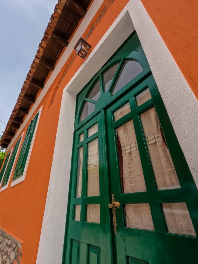 Intown Guesthouse Shkoder Ngoại thất bức ảnh