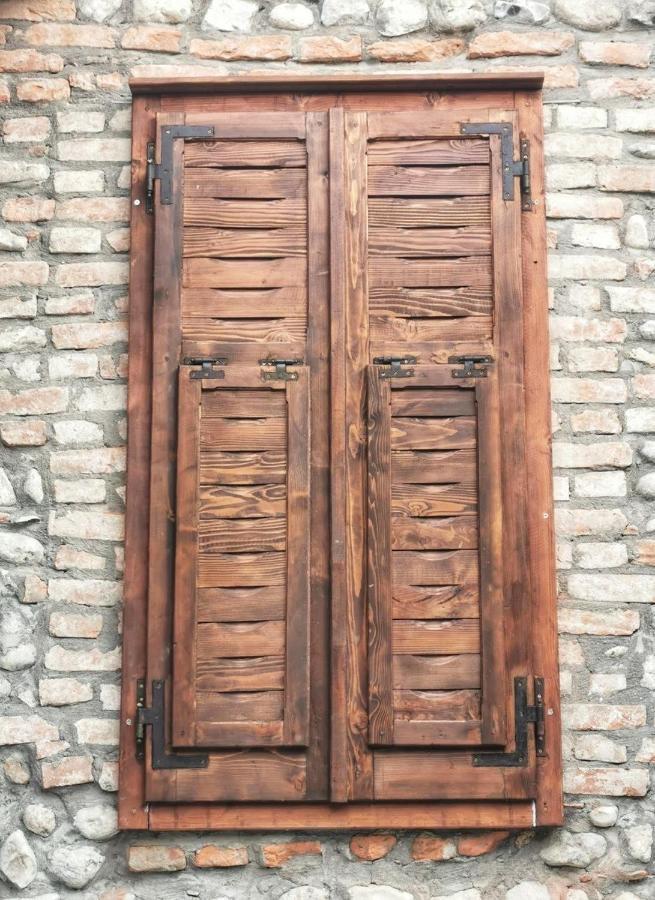 Intown Guesthouse Shkoder Ngoại thất bức ảnh