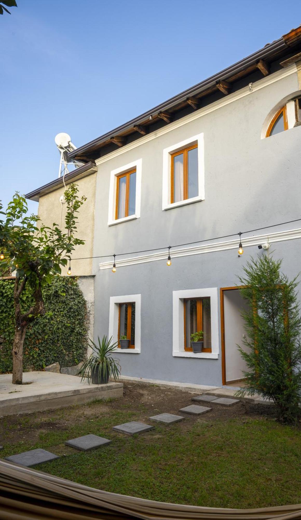 Intown Guesthouse Shkoder Ngoại thất bức ảnh